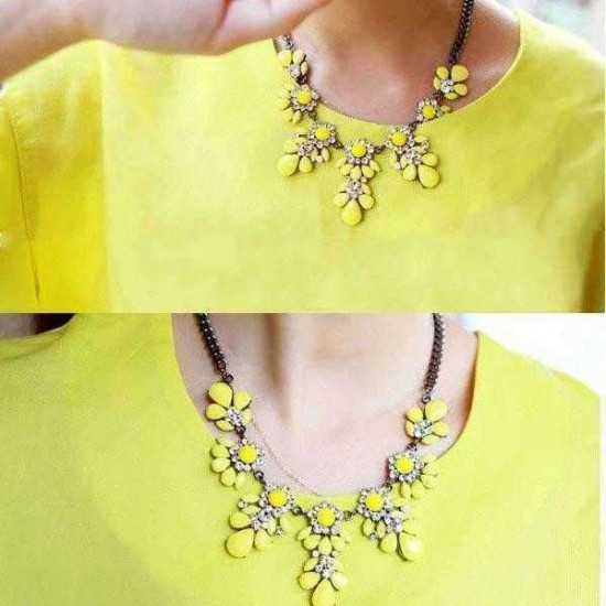 Crystal Flower Pendant Statement Necklace Metal Chain Choker Necklace