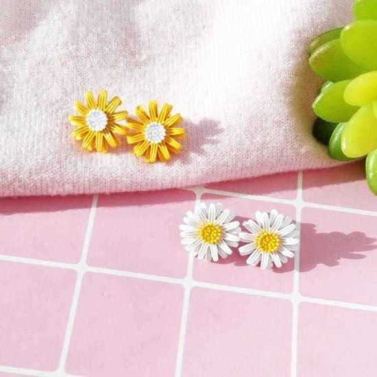 Cute Earring Sweet Daisy Flower Stud Earrings Fashion Yellow White Earrings for Women