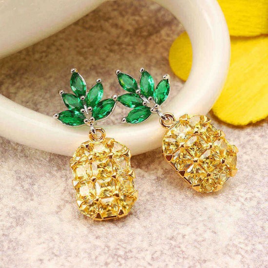 Cute Pineapple Earrings New Fashion Shiny Zircon Inlay Exquisite Ear Stud Clothing Accessories