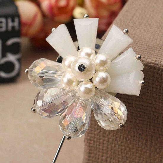 Elegant Flower Scarf Suit Brooch Vintage Artificial Pearl Rhinestone Pin Women Clothing Accessories