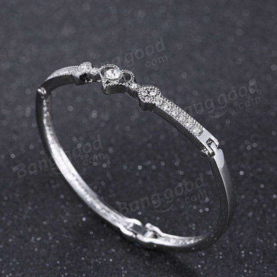 Elegant Silver Rhinestone Crystal Heart Shaped Bracelet Bangle For Women