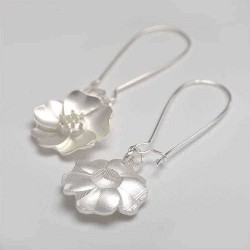 Fashion Jasmine Flower Drop Earrings Elegant Piercing Earring for Women