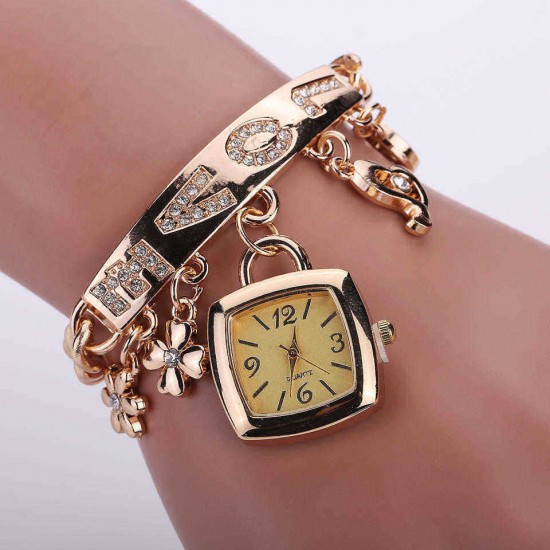 Fashion Women's Alloy Bracelet Watch with Diamond LOVE Quartz Bracelet Watch