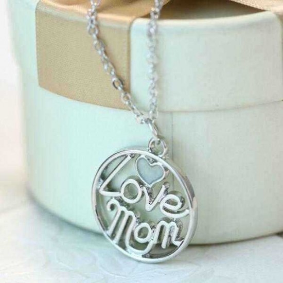 I Love Mom Best Friends Engraved Letter Heart Luminous Necklace