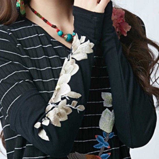 Women Cashmere Embroidered Flowers Velvet Warm Long Sleeves Half Finger Wrist Glove