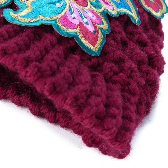 Women Ethnic Style Floral Embroidered Knit Beanie Hat Outdoor Earmuffs Skullcap