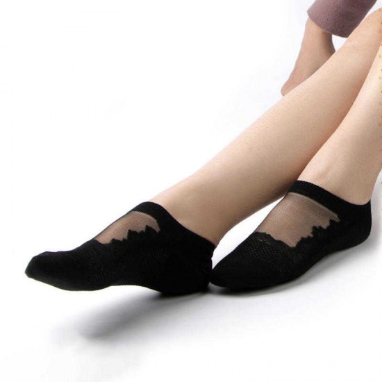 Women Hollow Out Breathable Cotton Lace Low Cut Athletic Non Slip Sock