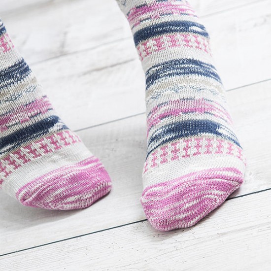 Women Vintage Cotton Middle Tube Socks Casual Knit Socks Winter Warm Socks