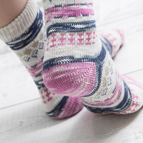 Women Vintage Cotton Middle Tube Socks Casual Knit Socks Winter Warm Socks