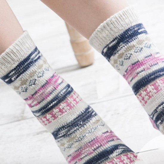 Women Vintage Cotton Middle Tube Socks Casual Knit Socks Winter Warm Socks