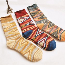 Women Vintage Cotton Stripe Middle Tube Socks Comfortable Knitted Warm Socks