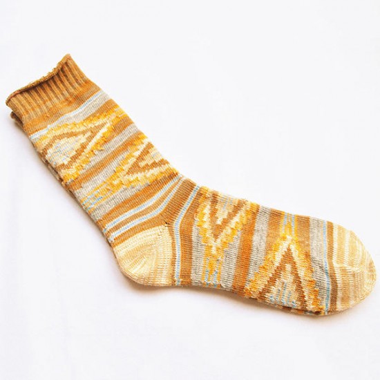 Women Vintage Cotton Stripe Middle Tube Socks Comfortable Knitted Warm Socks