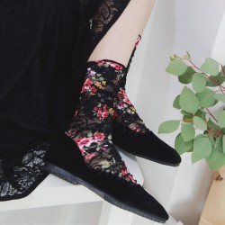 Women Vintage Floral Lace Mesh Breathable Tube Socks Deodorization Crew Sock