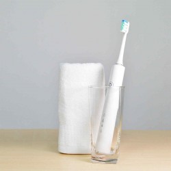 USB Electric Toothbrush Fast Charging 4 Smart Modes IPX6+2 Brush Heads W/ Timer Function