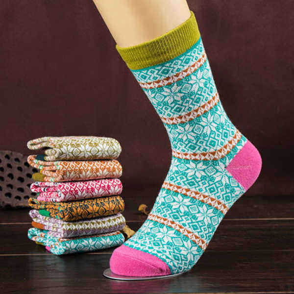 1-Pair-Women-Cotton-Socks-Harajuku-Style-Snowflake-Design-Multicolor-Elastic-Hosiery-1100205