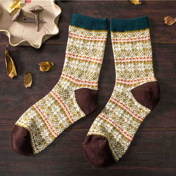 1-Pair-Women-Cotton-Socks-Harajuku-Style-Snowflake-Design-Multicolor-Elastic-Hosiery-1100205