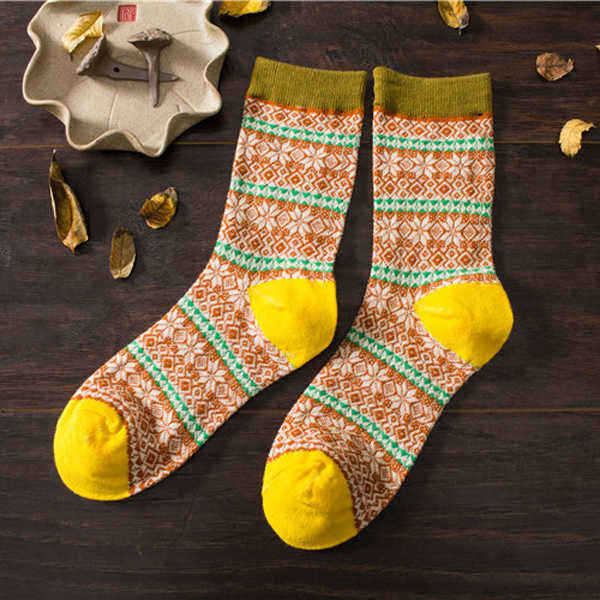 1-Pair-Women-Cotton-Socks-Harajuku-Style-Snowflake-Design-Multicolor-Elastic-Hosiery-1100205