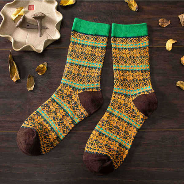 1-Pair-Women-Cotton-Socks-Harajuku-Style-Snowflake-Design-Multicolor-Elastic-Hosiery-1100205