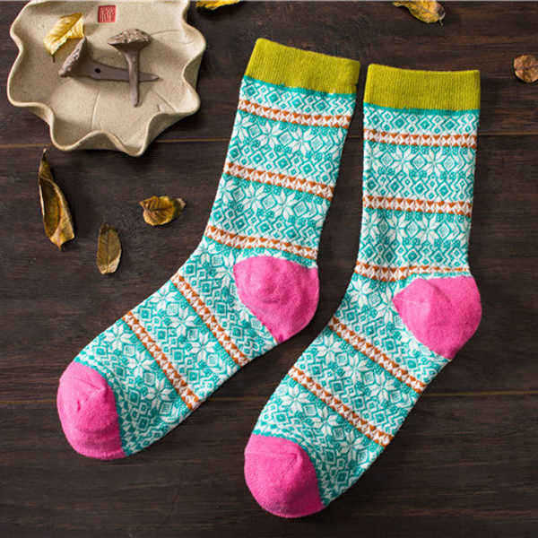 1-Pair-Women-Cotton-Socks-Harajuku-Style-Snowflake-Design-Multicolor-Elastic-Hosiery-1100205
