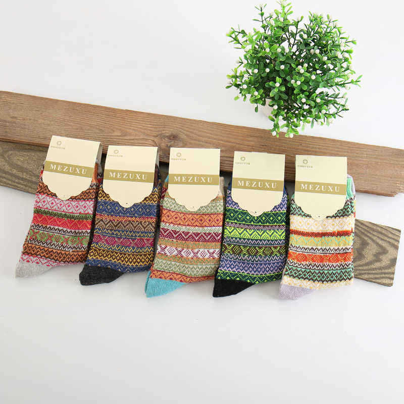 5-Pairs-Women-Cotton-Socks-Harajuku-Style-Stripe-Gird-Deer-Pattern-Elastic-Mid-Calf-Hosiery-1101342