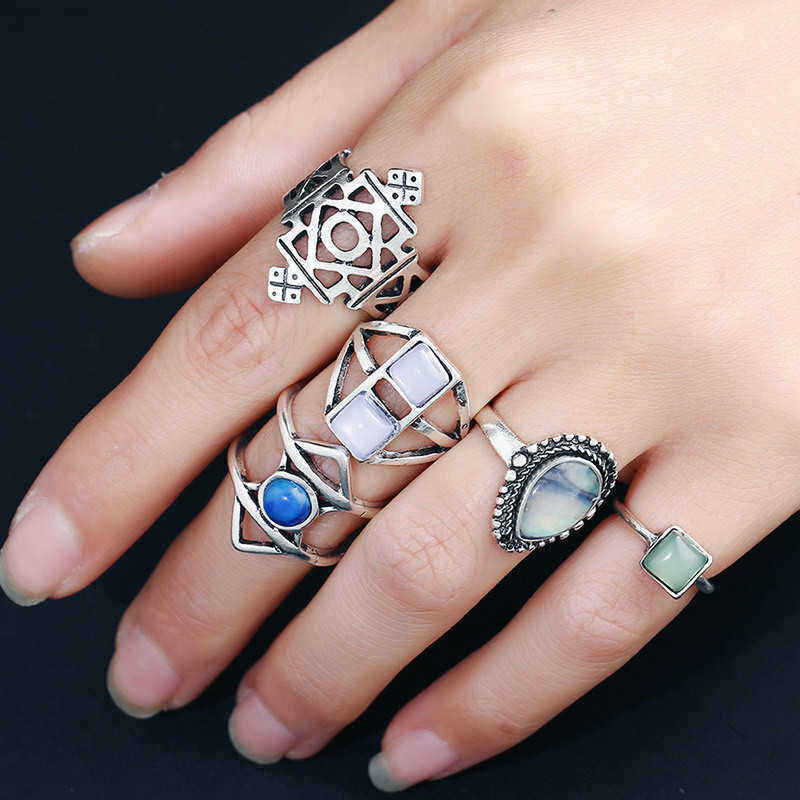 5-Pcs-Stylish-Bohemian-Geometric-Alloy-Resin-Ring-Set-Jewelry-for-Women-1159891