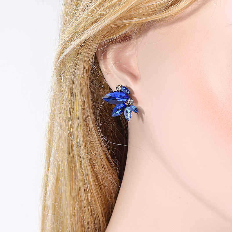 Elegant-Crystal-Wings-Ear-Stud-Flower-Rhinestones-Earrings-Gift-for-Her-1228217