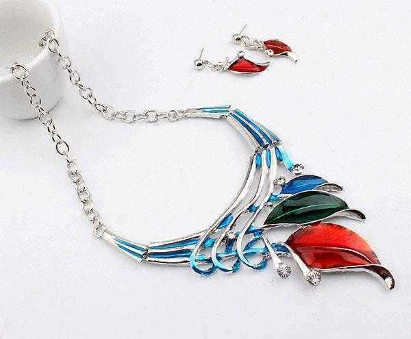 Elegant-European-Leaves-Enamel-Inlay-Crystal-Necklace-Earrings-Jewelry-Set-for-Women-1056667