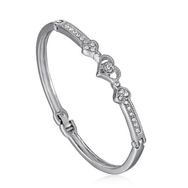 Elegant-Silver-Rhinestone-Crystal-Heart-Shaped-Bracelet-Bangle-For-Women-986242