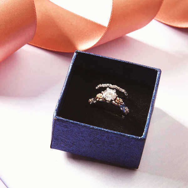 Elegant-Zircon-Inlaid-Rose-Gold-Flower-Heart-Hollow-Platinum-Ring-Set-Gift-for-Women-1226433