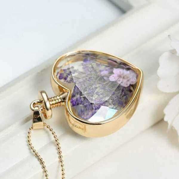 Gold-Plated-Glass-Bottle-Heart-Dry-Flower-Pendant-Necklace-For-Women-994019