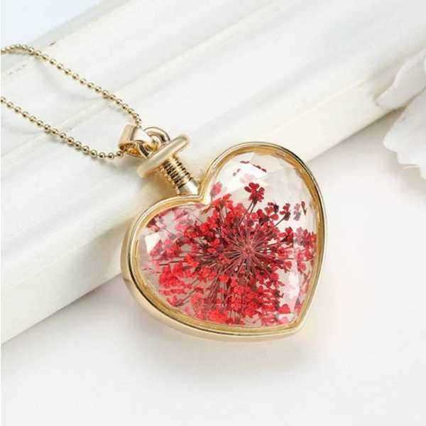 Gold-Plated-Glass-Bottle-Heart-Dry-Flower-Pendant-Necklace-For-Women-994019