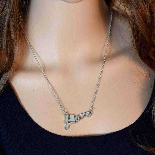 I-Love-Mom-Best-Friends-Engraved-Letter-Heart-Luminous-Necklace-994029