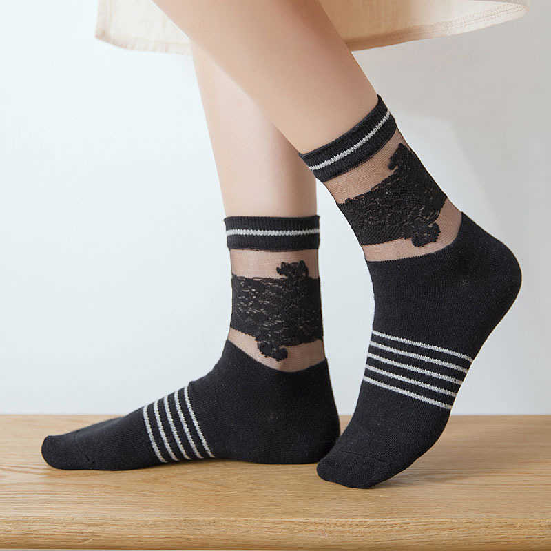 Vogue-Lace-Cottton-Stripe-Ankle-Socks-Leisure-Skid-Resistant-Breathable-Deodorization-Sock-for-Women-1267193