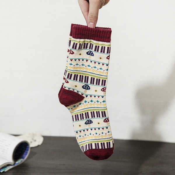 Women-Autumn-National-Wind-Cotton-Socks-Warm-Comfortable-Middle-Tube-Socks-1184729