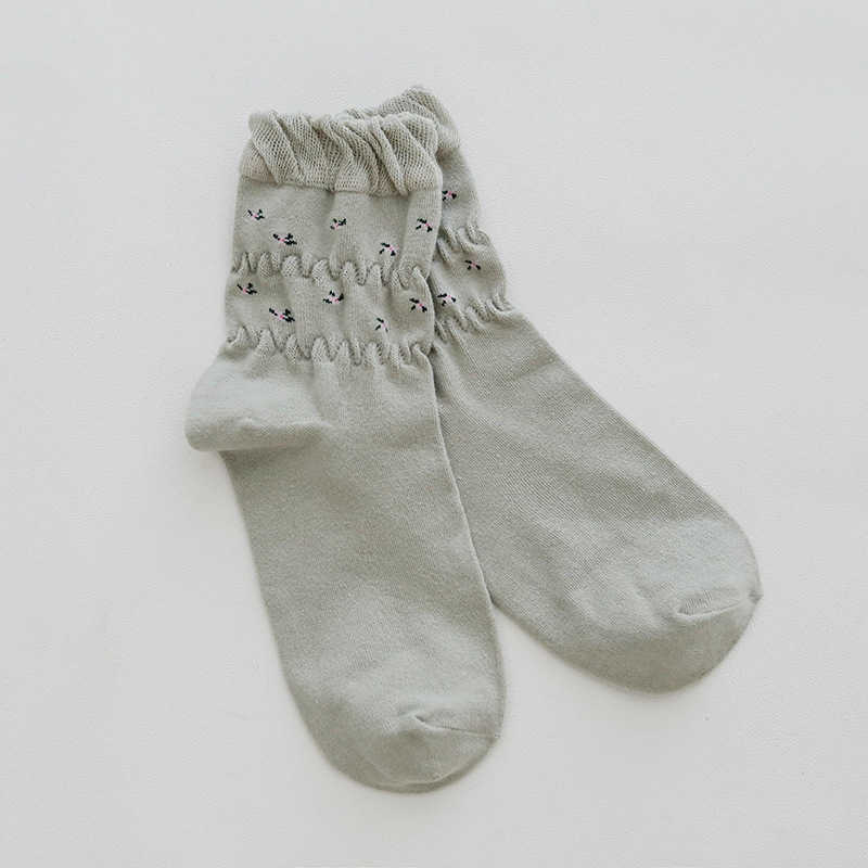 Women-Combed-Cotton-Athletic-Socks-Indoor-Floral-Breathable-Deodorization-Floor-Tube-Sock-1369053