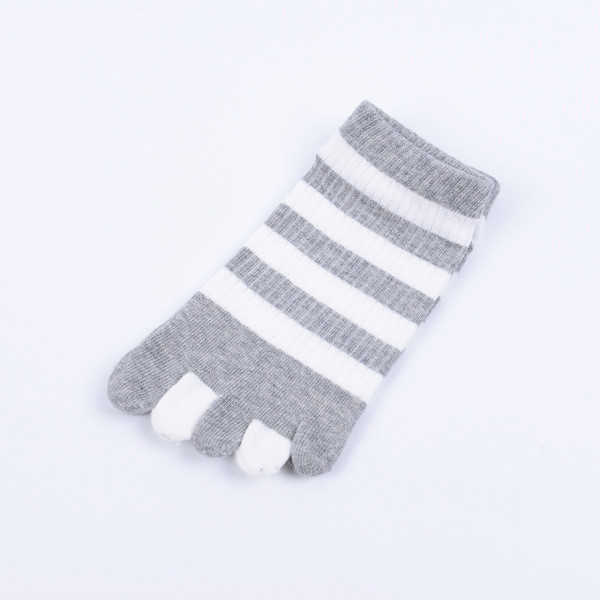 Women-Cotton-Color-Five-Toe-Socks-Wide-Stripes-Comfortable-Toe-Socks-1274319