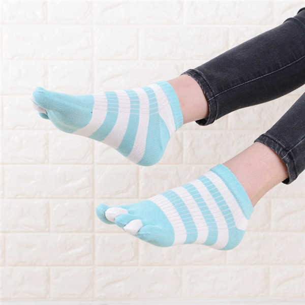 Women-Cotton-Color-Five-Toe-Socks-Wide-Stripes-Comfortable-Toe-Socks-1274319