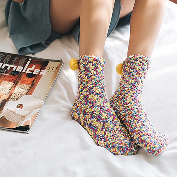 Women-Cute-Mixed-Color-Coral-Velvet-Socks-Winter-Thicken-Warm-Middle-Tube-Socks-1188118