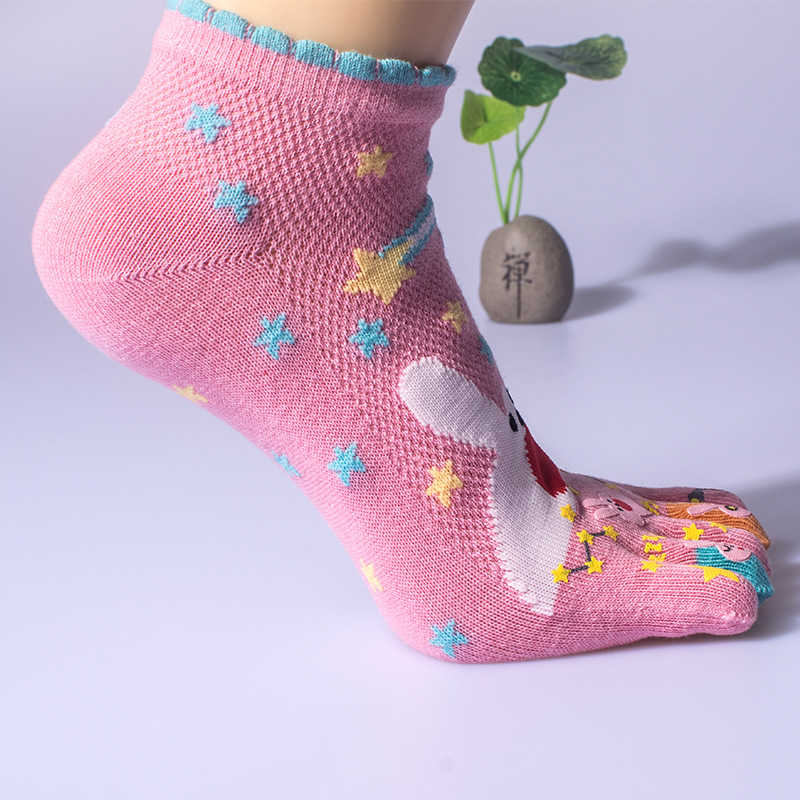 Women-Cute-Printing-Ankle-Socks-Cotton-Cartoon-Five-Toes-Breathable-Socks-1202725