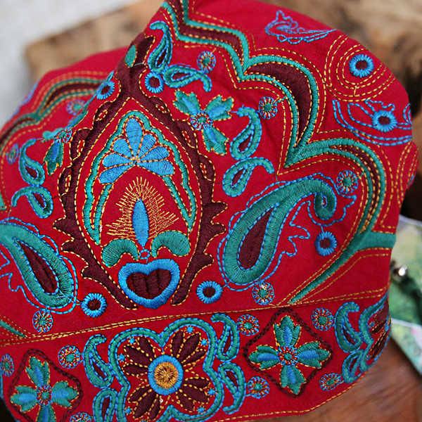 Women-Ethnic-Flowers-Embroidery-Beanie-Hat-Vintage-Bandanas-Original-Design-Hat-1257384