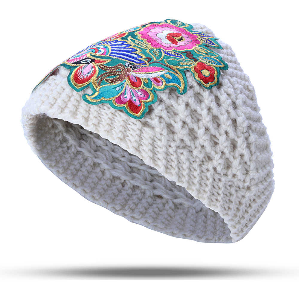 Women-Ethnic-Style-Floral-Embroidered-Knit-Beanie-Hat-Outdoor-Earmuffs-Skullcap-1396153