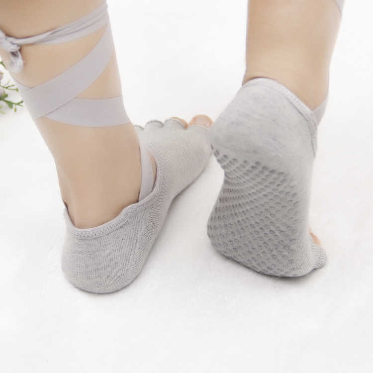 Women-Ladies-Five-Finger-Toes-Yoga-Socks-Ballet-Sports-Lace-Non-Slip-Exposed-Instep-Yoga-Socks-1117038