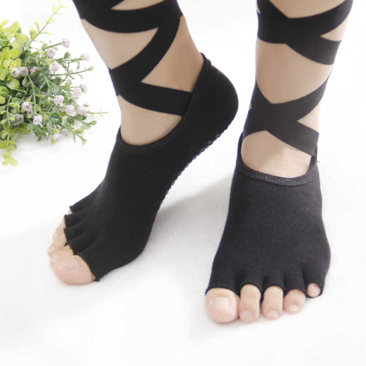 Women-Ladies-Five-Finger-Toes-Yoga-Socks-Ballet-Sports-Lace-Non-Slip-Exposed-Instep-Yoga-Socks-1117038