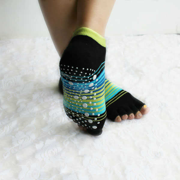 Women-Ladies-Stripe-Five-Toes-Yoga-Socks-Bare-Toes-Tube-Cotton-Non-Slip-Sports-Socks-1117041