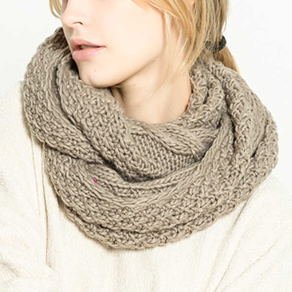 Women-Solid-Knitted-Collar-Scarves-Warm-Neck-Scarves-Neck-Warmer-Circle-Scarf-Windproof-1237828