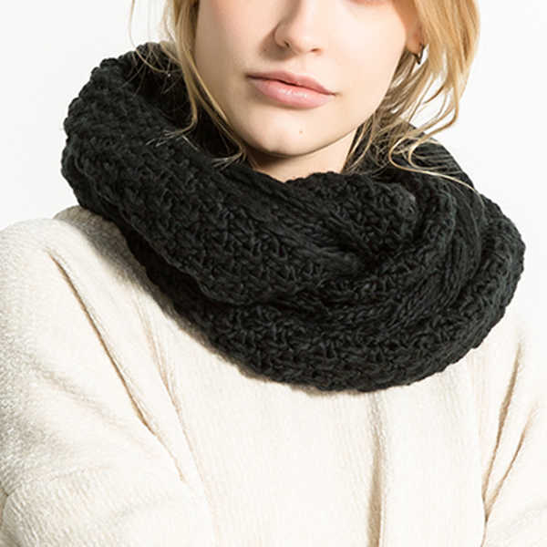 Women-Solid-Knitted-Collar-Scarves-Warm-Neck-Scarves-Neck-Warmer-Circle-Scarf-Windproof-1237828