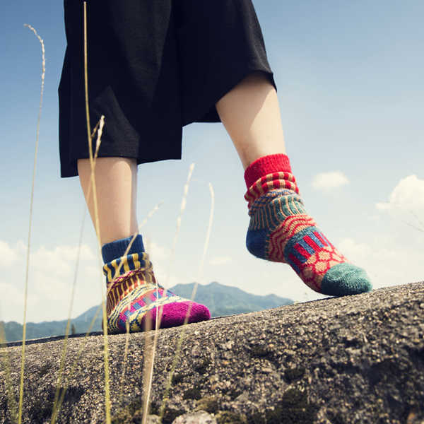 Women-Stripe-Wool-Blend-Socks-Multi-Color-Design-Warm-Casual-Tube-Thickening-Sock-1103580