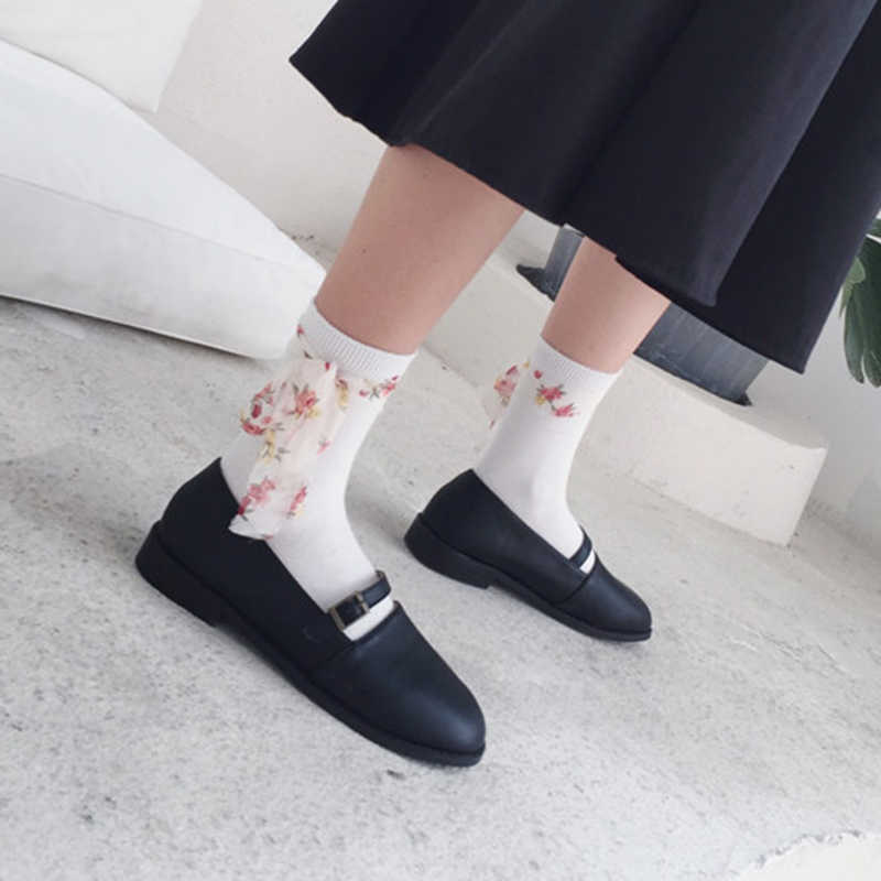 Women-Students-Casual-Combed-Cotton-Middle-Tube-Socks-With-Chiffon-Flower-Strip-1345101