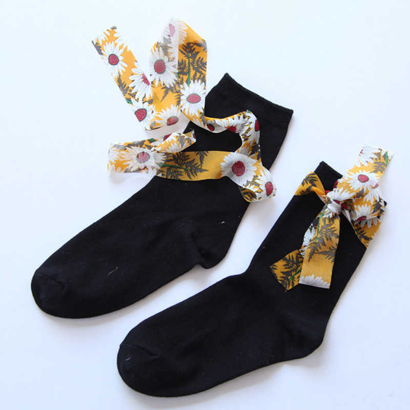 Women-Students-Casual-Combed-Cotton-Middle-Tube-Socks-With-Chiffon-Flower-Strip-1345101