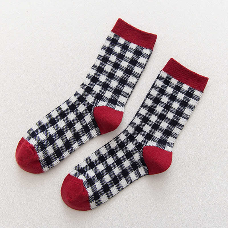 Women-Students-Cotton-Plaid-Middle-Tube-Socks-1345104